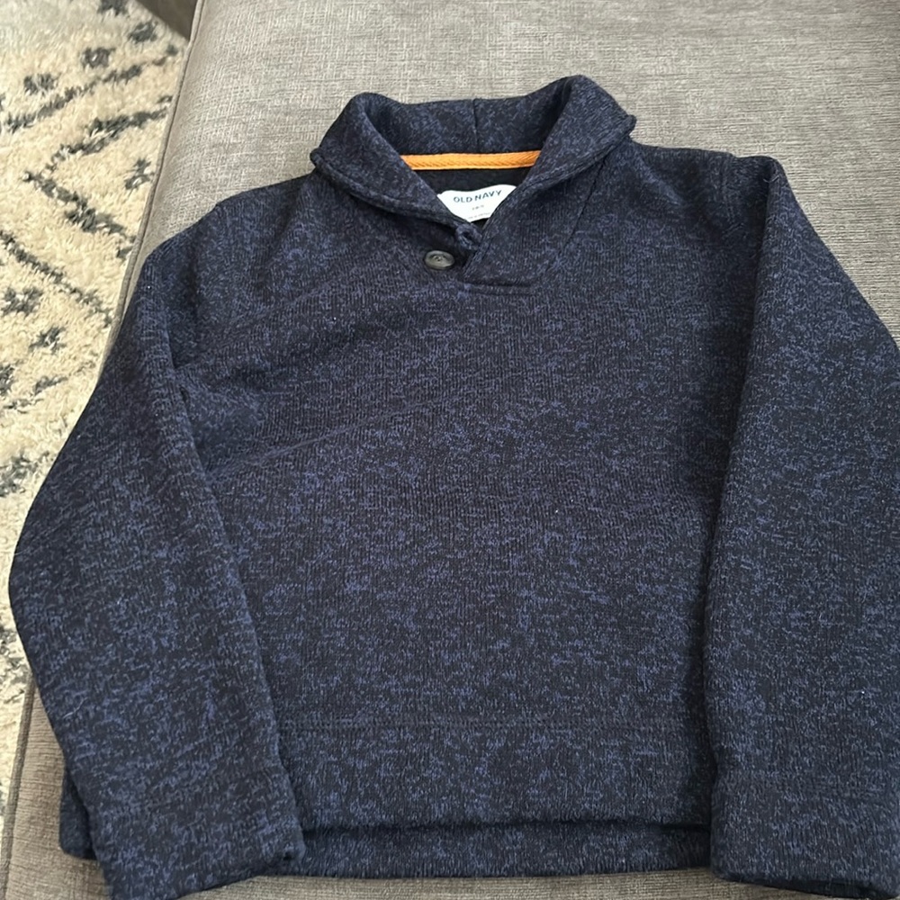 Old Navy Boys Sweater! Great Condition!